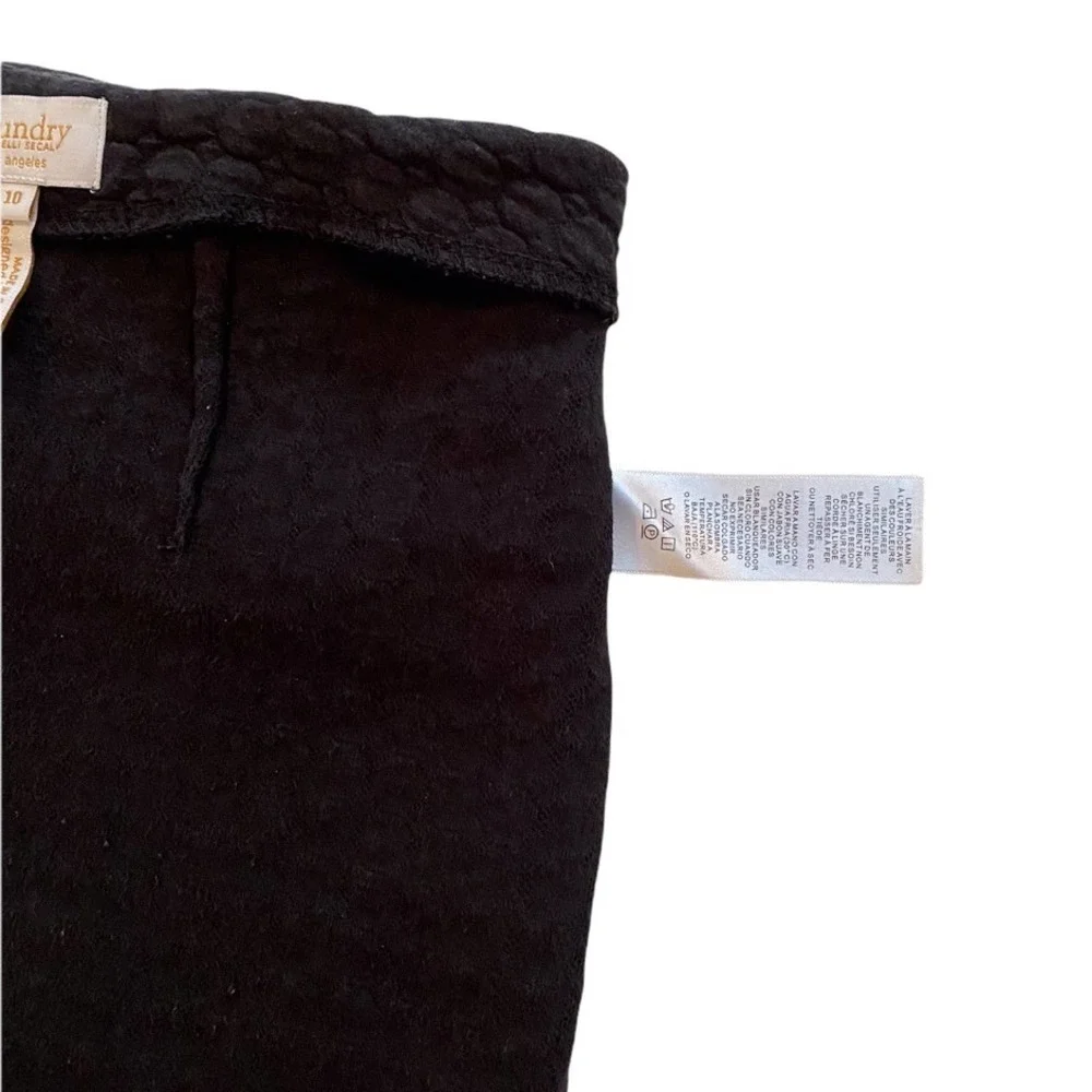 LAUNDRY BY SHELLI SEGAL Soft Quilted Knit Black Skirt with Pockets